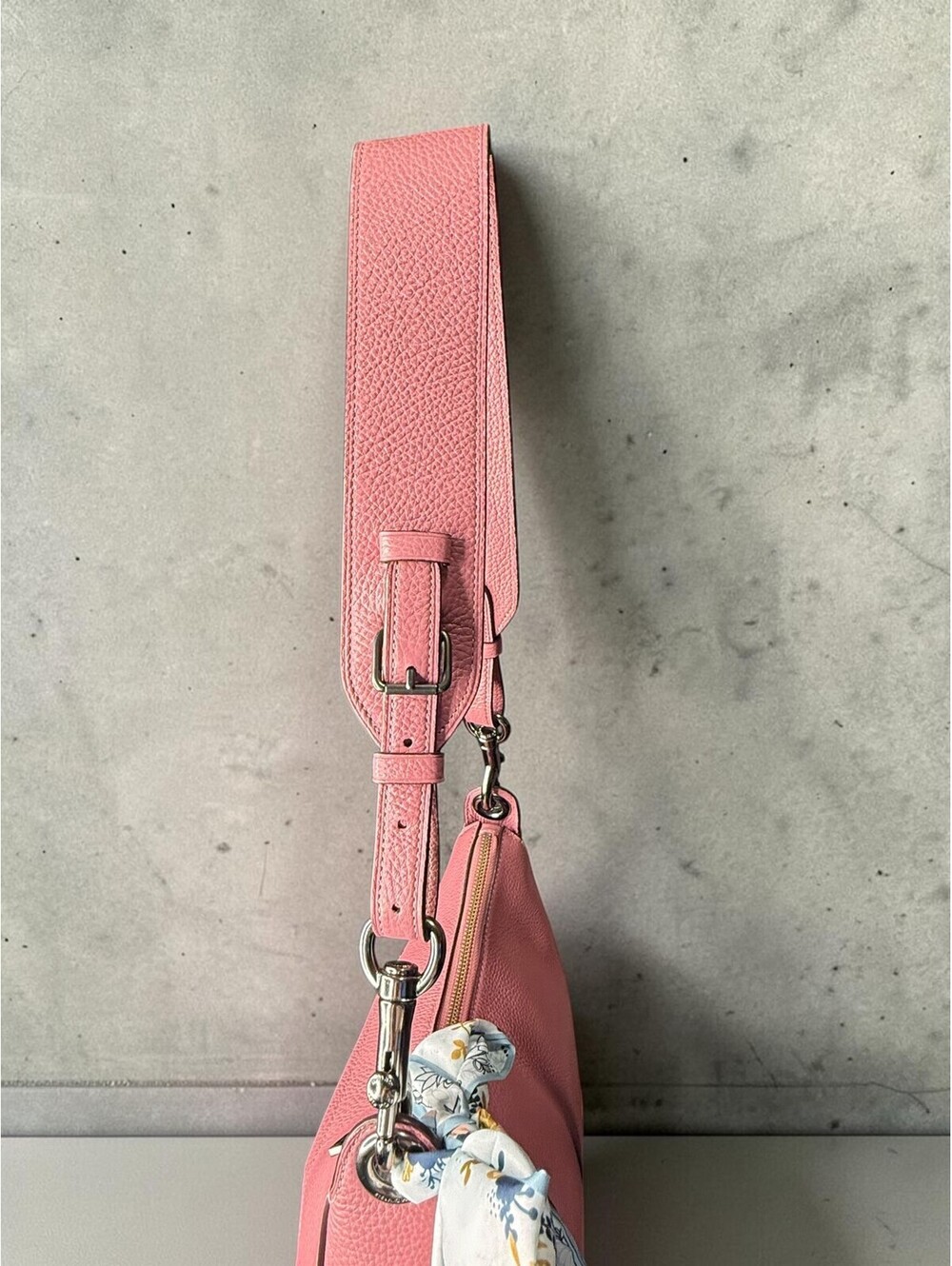 Coach Jes Hobo Handbag Rose Pink Pebble Leather with Floral Scarf Accent - Picture 9 of 14
